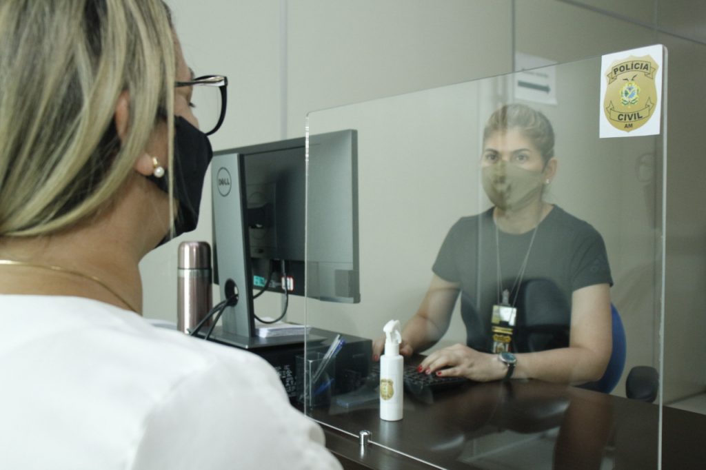 Polícia suspende atendimento presencial nas delegacias de Manaus