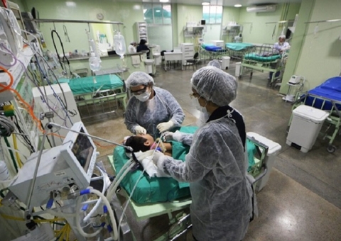 Comícios influenciaram aumento dos casos de Covid-19 no Amazonas, diz FVS