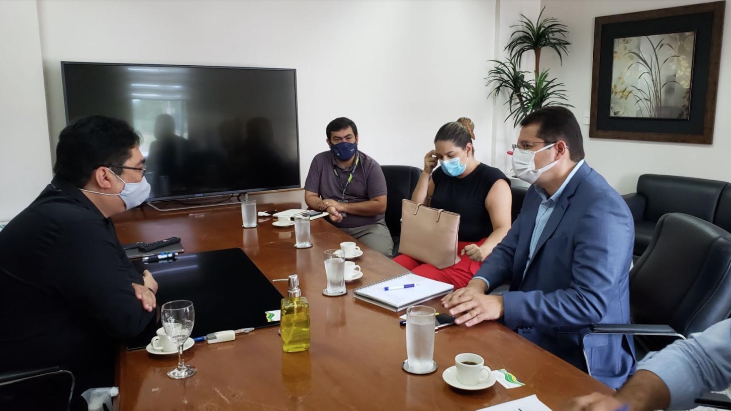 Parceria no Programa Saúde Amazonas vai garantir qualificação a servidores