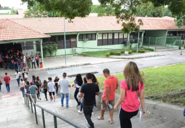 UEA adia provas do vestibular e SIS após decreto do Governo no Amazonas