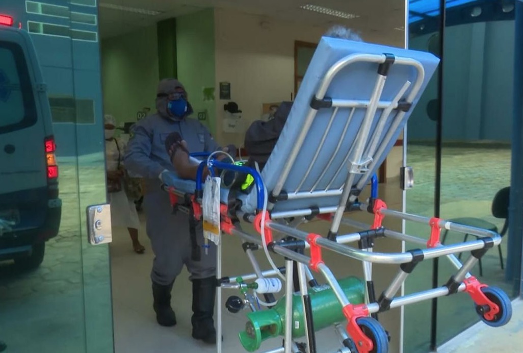 Com 95 internações por covid em 24h, Amazonas entra em alerta vermelho