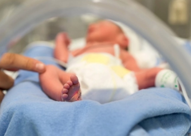 Ministério da Saúde consegue oxigênio por 48h para bebês em Manaus