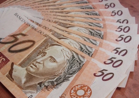 Justiça ordena prorrogação do auxílio emergencial de R$ 300 no Amazonas 