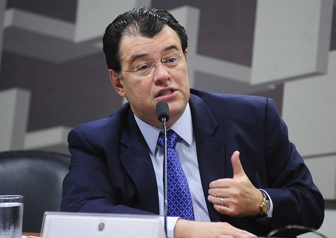 Senador Eduardo Braga é diagnosticado com Covid-19 