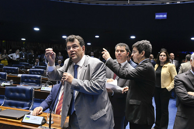 Eduardo Braga apresenta relatório sobre indicação de Kassio Nunes ao STF