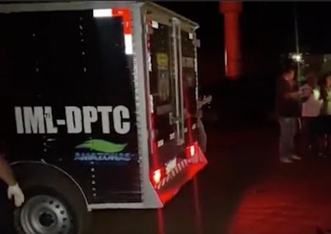 Motociclista morre em grave acidente ao colidir contra carros no Amazonas