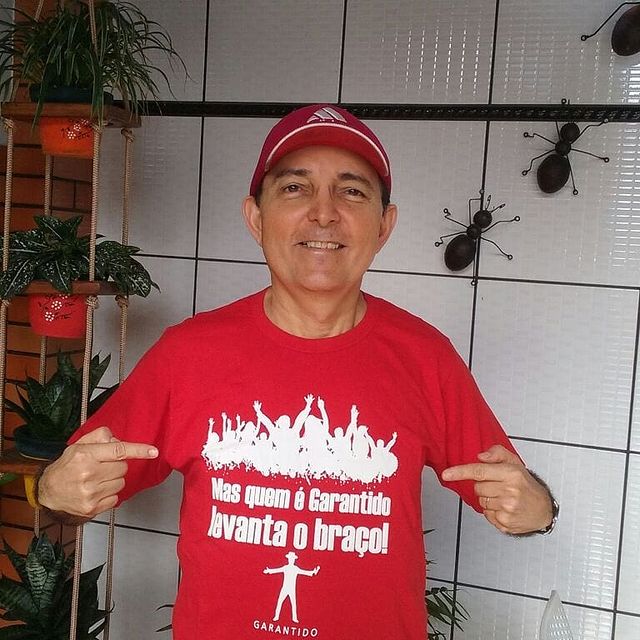 Ex-apresentador do Garantido, Paulinho Faria, está internado com Covid-19