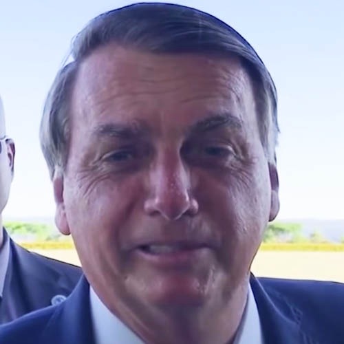 Bolsonaro volta a responsabilizar governo estadual por crise no Amazonas