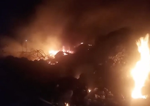 Galpão do Boi Caprichoso é atingido por incêndio no Amazonas