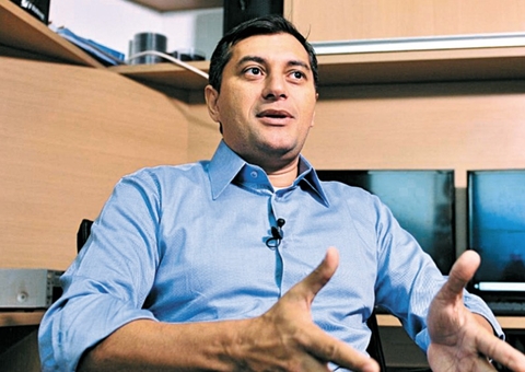 Motorista do governador do Amazonas também aparece na lista dos vacinados