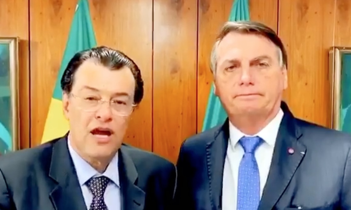 Bolsonaro diz que vai acompanhar obras na BR-319