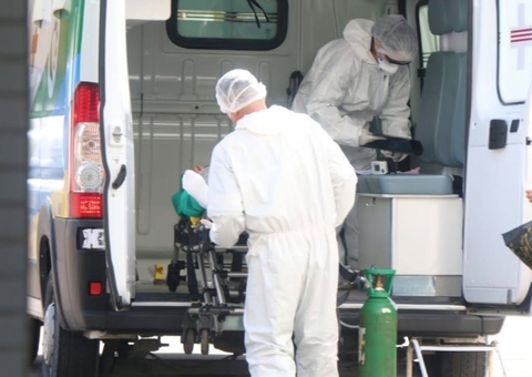 Pessoas entre 20 e 49 anos são mais hospitalizadas com covid no Amazonas