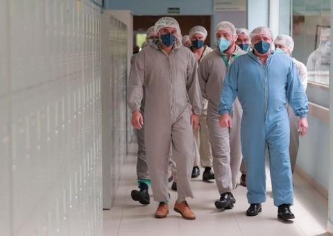 Pazuello pretende cumprir quarentena ao deixar Manaus