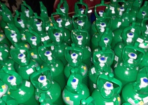 Governador do Amazonas confirma que não falou sobre oxigênio com Pazuello