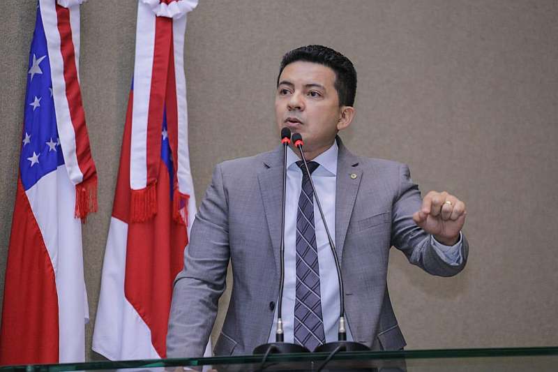 Deputado pede renúncia do governador do Amazonas, Wilson Lima