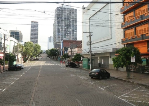 Governo do Amazonas amplia toque de recolher para 24h a partir de segunda 