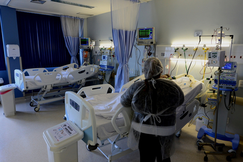 Amazonas tem 94% dos leitos de UTI ocupados por pacientes com covid-19