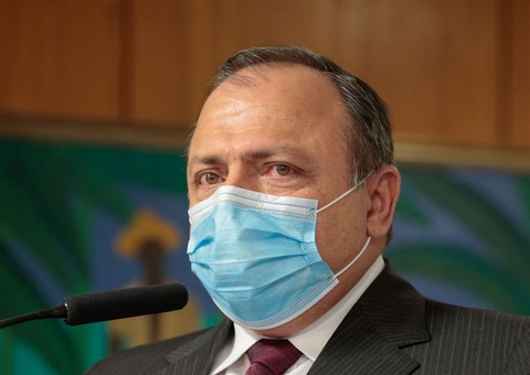 Pazuello diz que vacinação começará no ‘Dia D, na hora H’ no Brasil