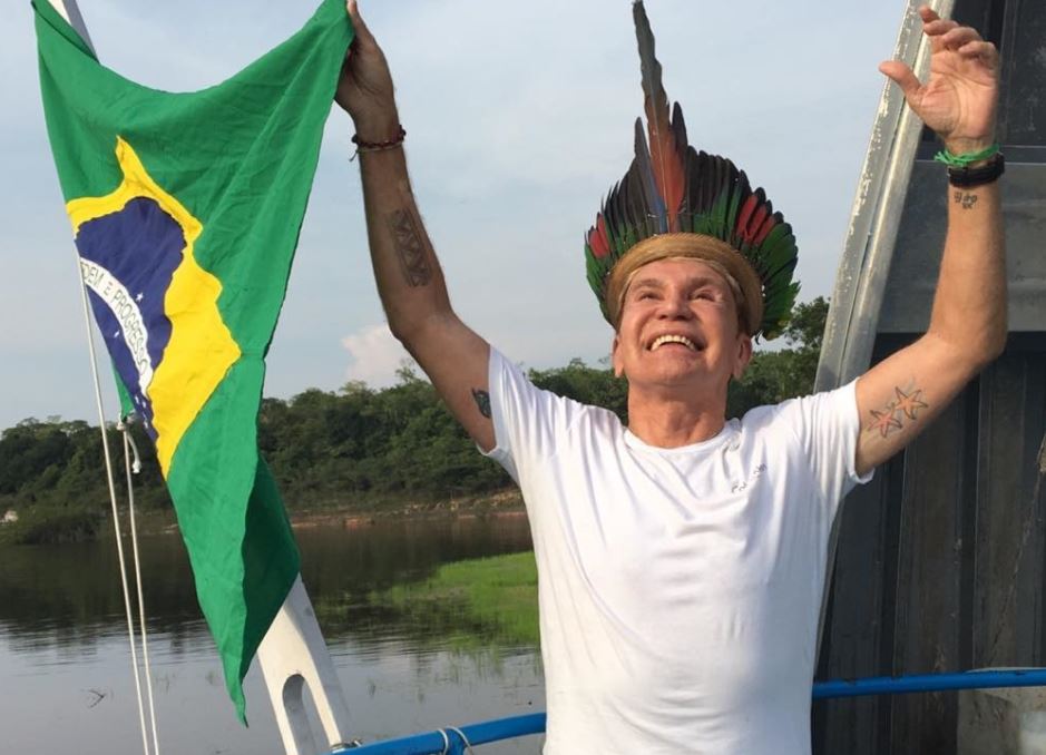 Família tranquiliza fãs e informa estado de saúde de Zezinho Correa