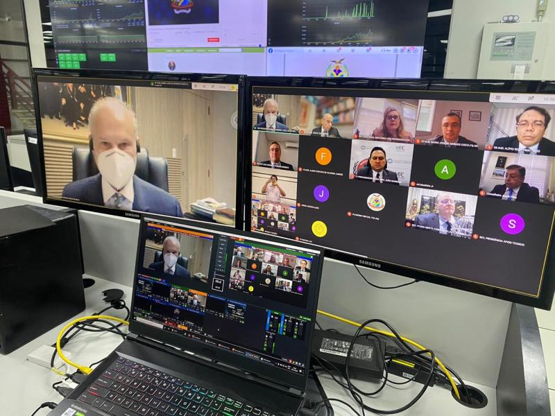 TCE multa ex-diretor de serviço de água e esgoto no Amazonas