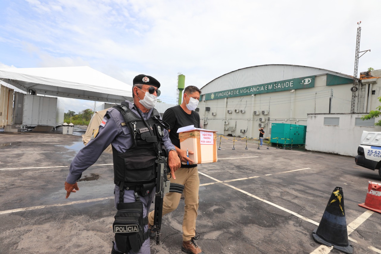 Saiba como acompanhar número de vacinados e distribuição de vacinas no AM