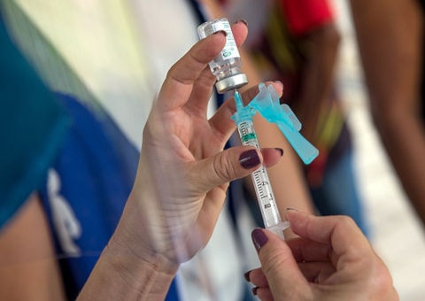 Fura-filas podem ser presos caso tomem 2ª dose de vacina no Amazonas