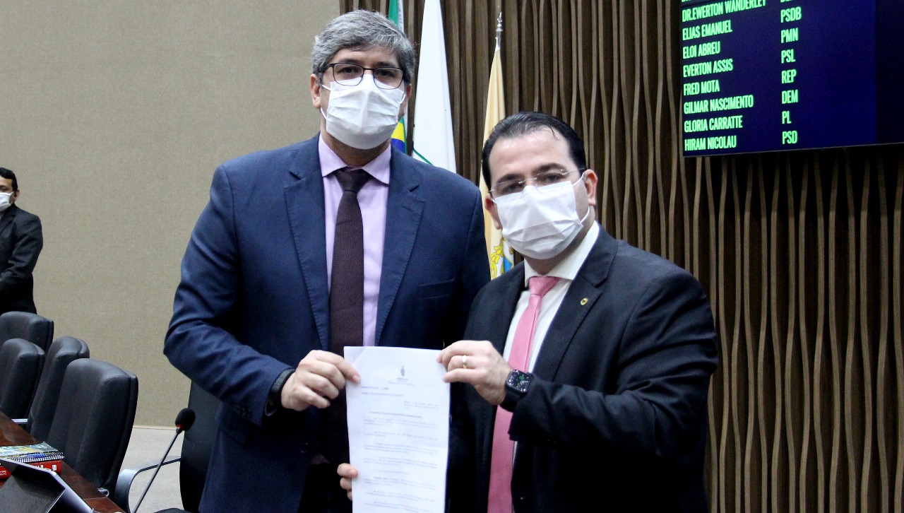Wilker faz apelo ao Governo do Amazonas para aquisição de vacinas 