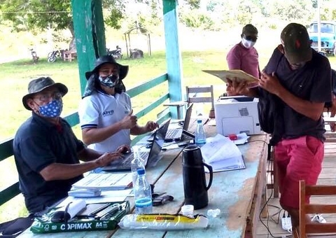 Ação leva cartão do produtor a comunidade no interior do Amazonas