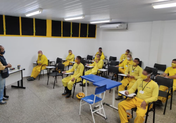 Detentos do CDPM 2 recebem curso de capacitação em Manaus