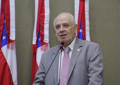 Deputado acusa governo do Amazonas de guardar recursos do Fundeb