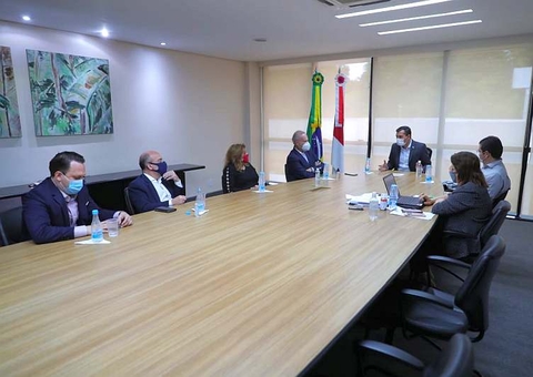 No TCE, governador diz que Estado se prepara para vacinação contra covid