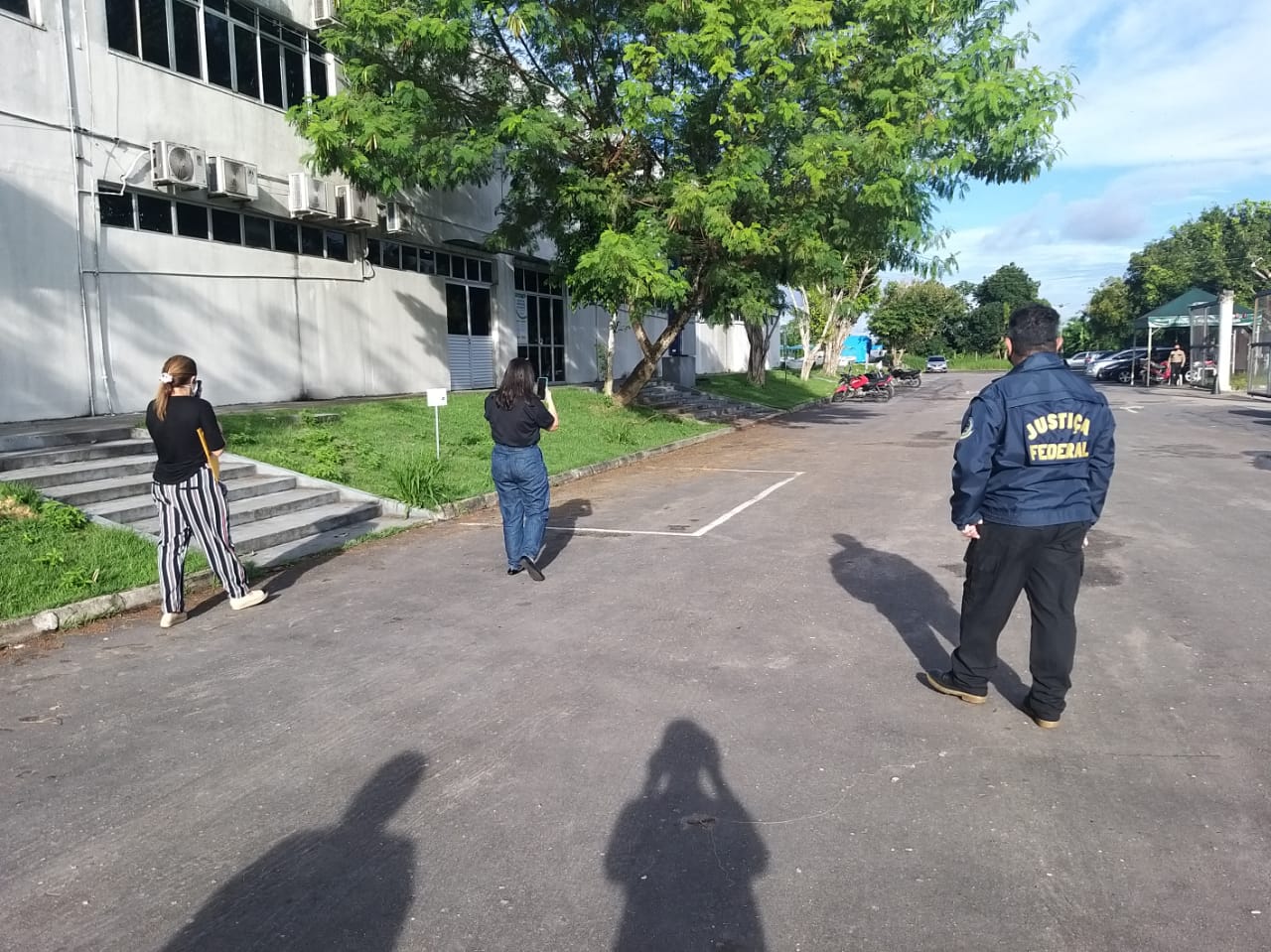 Covid-19: Justiça avalia estrutura de armazenamento das vacinas no Amazonas