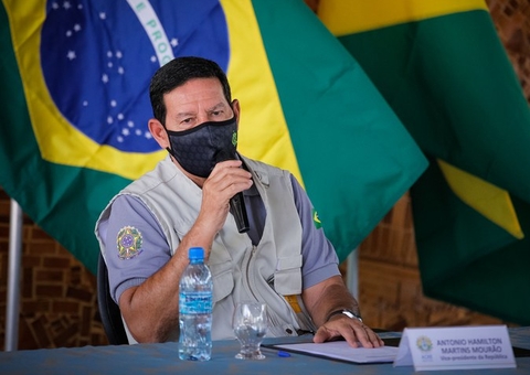 Mourão diz ver "redução" no desmatamento da Amazônia