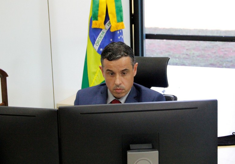 Costa fala da importância de integrar conhecimento combater o desmatamento