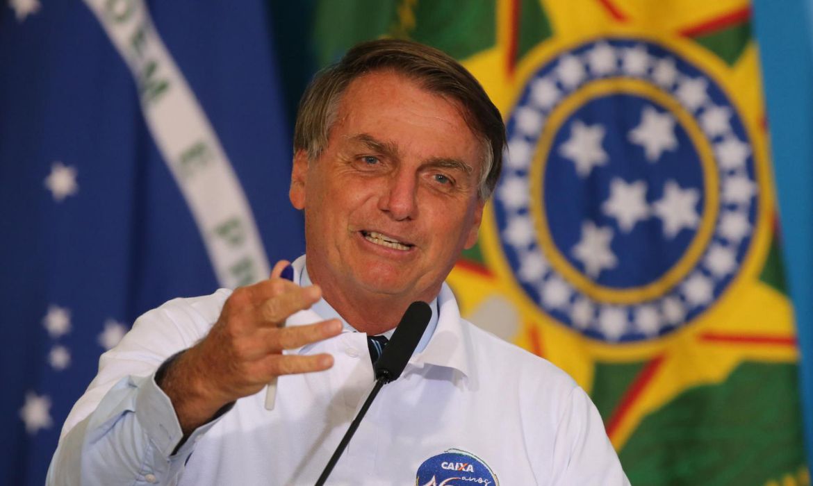 Bolsonaro é mostrado como vilão da Amazônia em vídeo sobre guerra climática