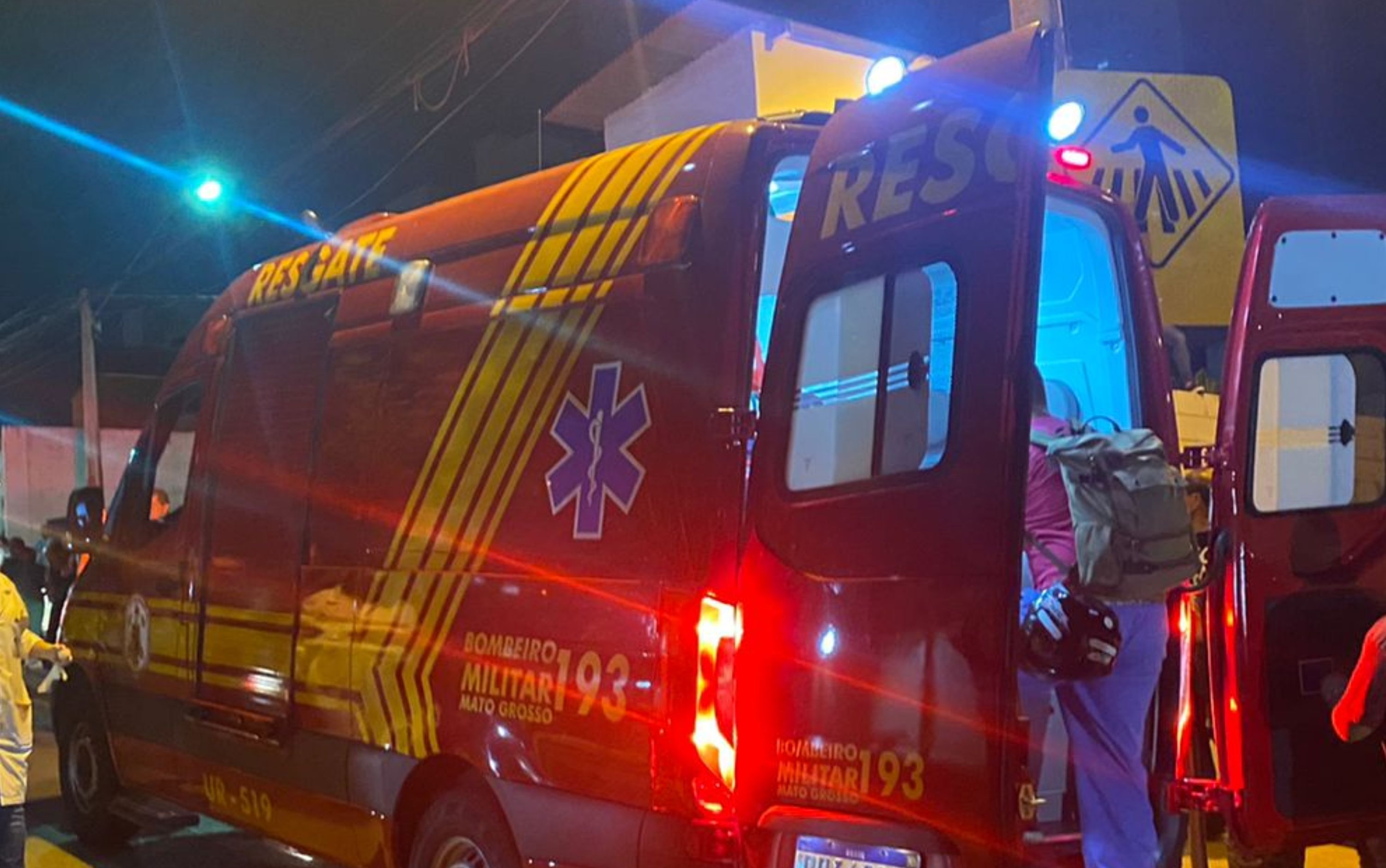 Homem tem pênis dilacerado em acidente com serra elétrica