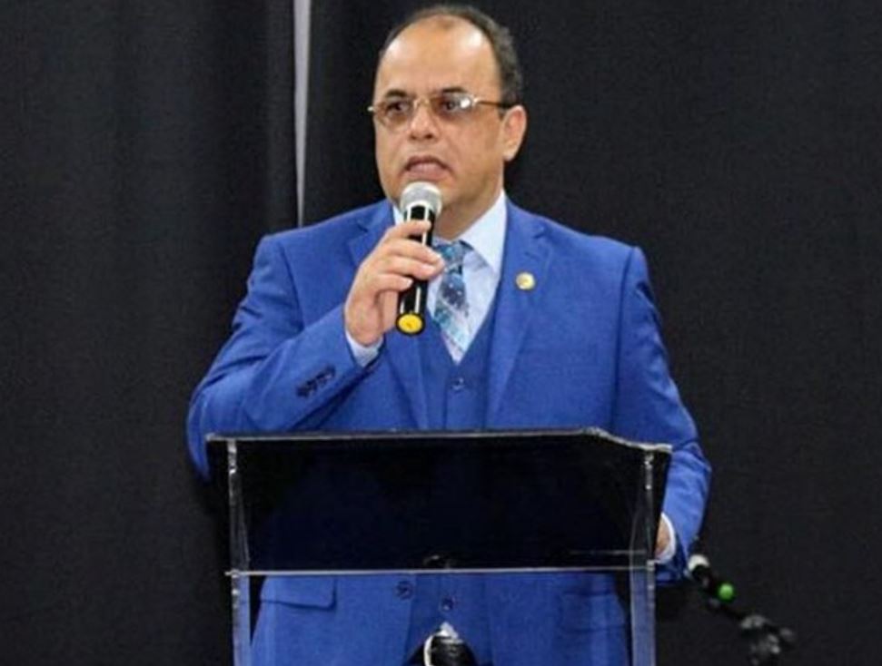 Reverendo apresenta atestado médico às vésperas de depor na CPI da Covid 