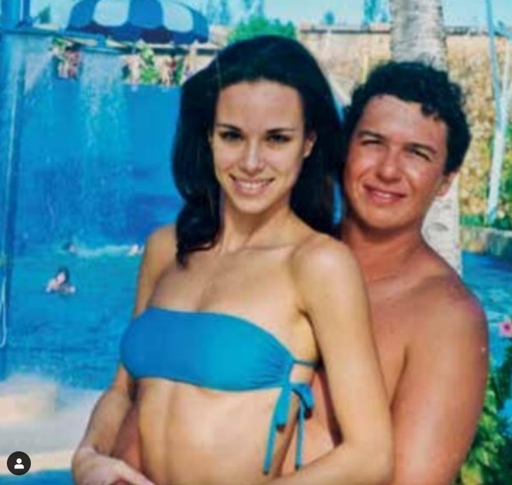Ana Furtado posta foto de 24 anos atrás com Boninho: ‘ao infinito e além’
