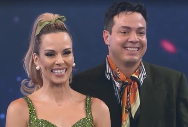 Ana Furtado contrai covid e é afastada do Dança dos Famosos