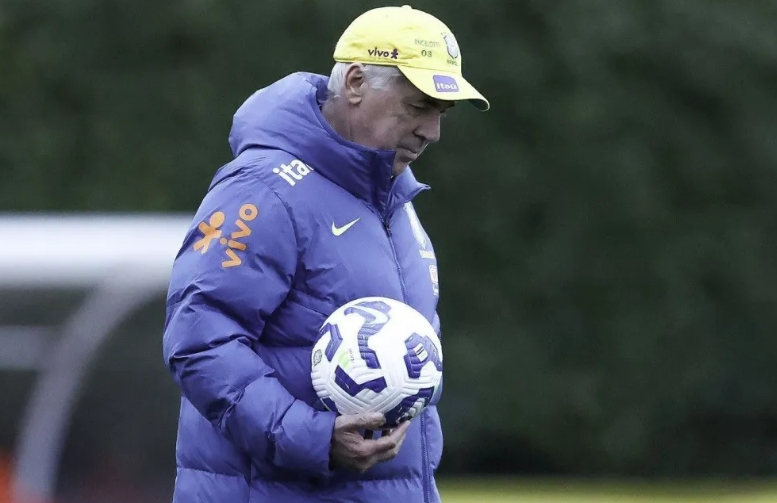 Técnico da Seleção, Ancelotti lança autobiografia sobre legado na Champions