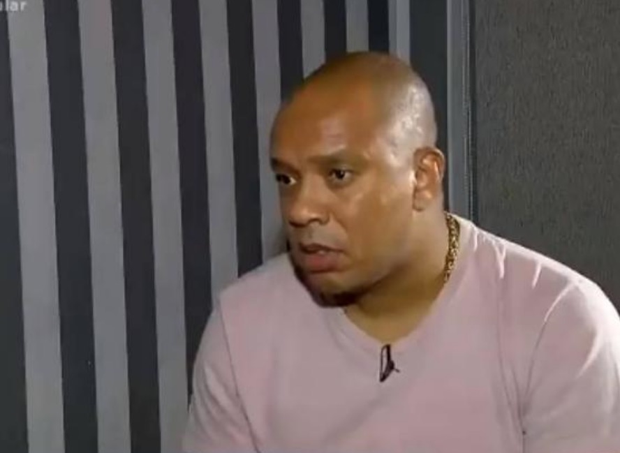 MC Maylon diz que desmaiou após estupro; cantor do Molejo chora