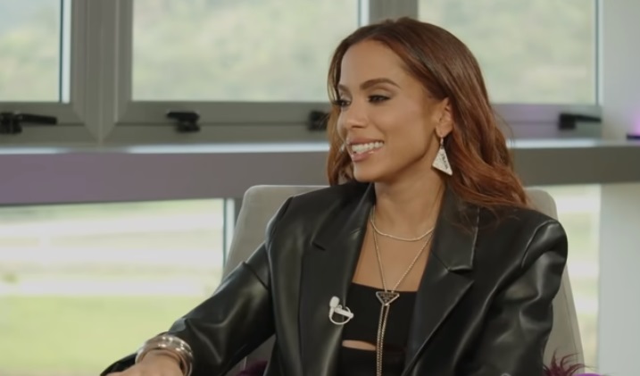  Anitta revela que está namorando: ‘vou casar e ter filhos’