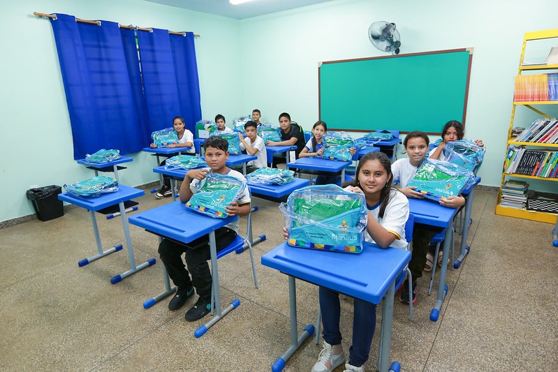 Prefeitura abre ano letivo 2024 das escolas da zona rural de Manaus