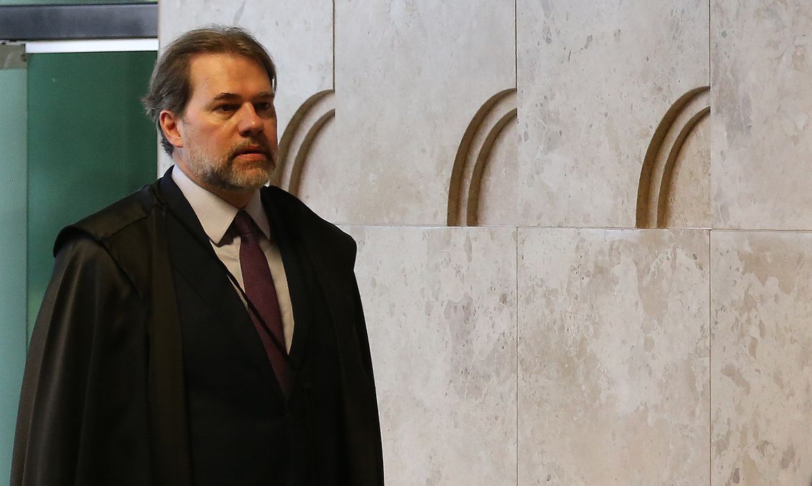 PF pede suspeição de Toffoli no caso Banco Master; ministro reage