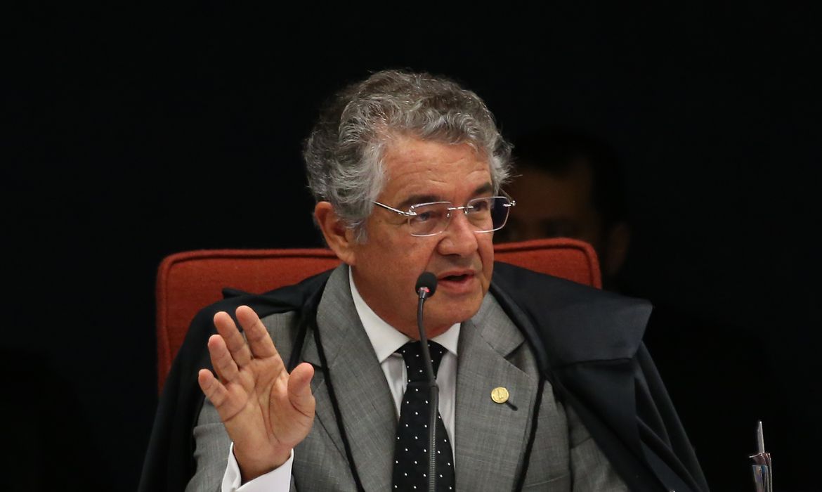 Ministro Marco Aurélio Mello se aposenta após 31 anos no STF