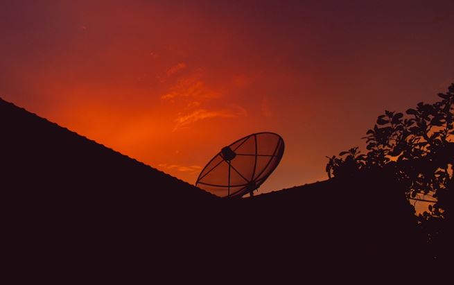 Famílias de baixa renda podem trocar de graça sua antena parabólica