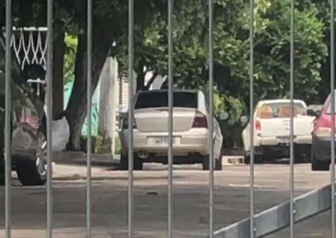 AO VIVO: Assaltantes invadem condomínio em Manaus e fazem refém