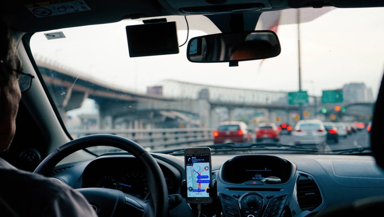 Mulher cai em golpe e paga R$ 2 mil em corrida que custava R$ 10 