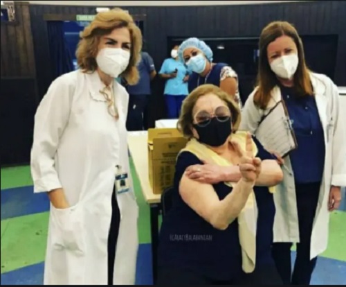 Aos 81 anos, Aracy Balabanian é vacinada contra Covid-19