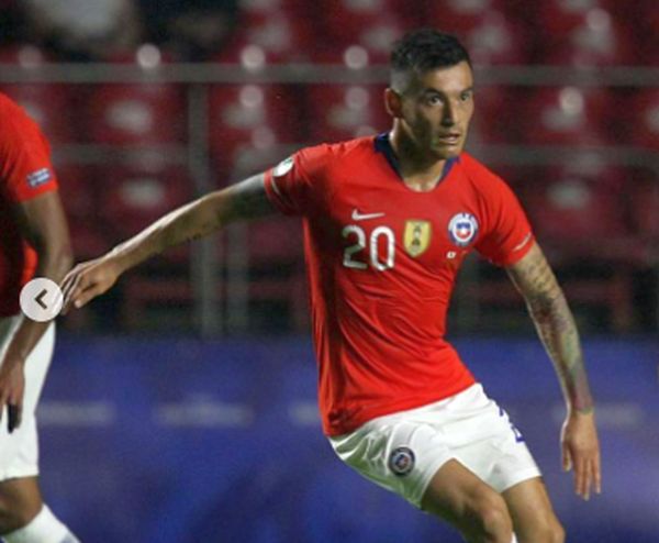 Inter faz última tentativa de antecipar chegada de Aránguiz, mas ouve não